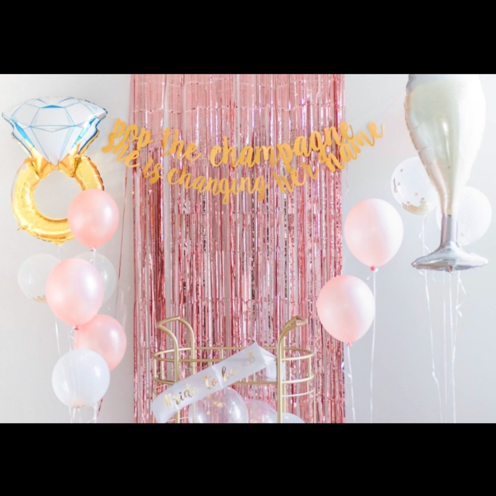 29 Piece Kit Bachelorette Party Decorations ♥️ - Picture 3 of 6
